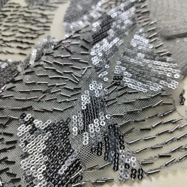 SEQUINS EMB